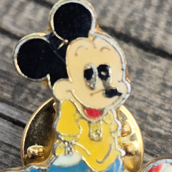 Mickey Mouse Enamel Pin - Picture 13 of 16